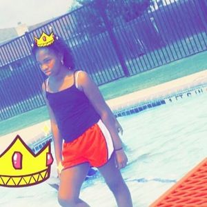 Meet your Posher, Veronica